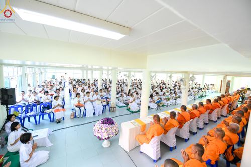 ภาพ No.189622:พิธีทอดผ้าป่าทำนุบำรุงศาสนสถาน ในโครงการธรรมยาตรา กตัญญูบูชา มหาปูชนียาจารย์ พระมงคลเทพมุนี(สด จนฺทสโร) พระผู้ปราบมาร อนุสรณ์สถาน 7 แห่ง ปีที่ 13 ณ วัดสองพี่น้อง ต.ต้นตาล อ.สองพี่น้อง จ.สุพรรณบุรี วันที่ 5 มกราคม พ.ศ. 2568