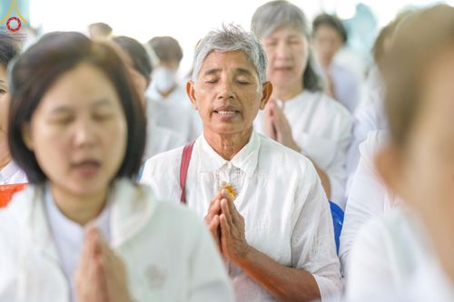 ภาพ No.189640:พิธีทอดผ้าป่าทำนุบำรุงศาสนสถาน ในโครงการธรรมยาตรา กตัญญูบูชา มหาปูชนียาจารย์ พระมงคลเทพมุนี(สด จนฺทสโร) พระผู้ปราบมาร อนุสรณ์สถาน 7 แห่ง ปีที่ 13 ณ วัดสองพี่น้อง ต.ต้นตาล อ.สองพี่น้อง จ.สุพรรณบุรี วันที่ 5 มกราคม พ.ศ. 2568