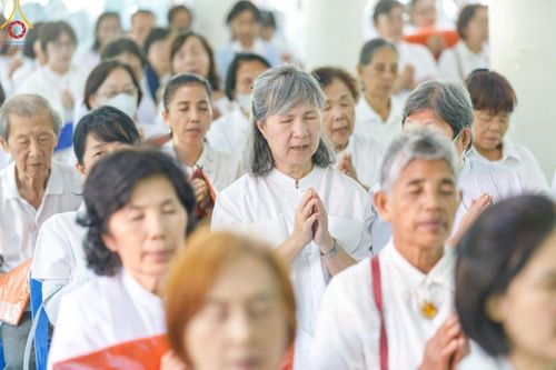 ภาพ No.189641:พิธีทอดผ้าป่าทำนุบำรุงศาสนสถาน ในโครงการธรรมยาตรา กตัญญูบูชา มหาปูชนียาจารย์ พระมงคลเทพมุนี(สด จนฺทสโร) พระผู้ปราบมาร อนุสรณ์สถาน 7 แห่ง ปีที่ 13 ณ วัดสองพี่น้อง ต.ต้นตาล อ.สองพี่น้อง จ.สุพรรณบุรี วันที่ 5 มกราคม พ.ศ. 2568