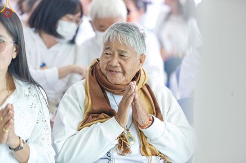 ภาพ No.189662:พิธีทอดผ้าป่าทำนุบำรุงศาสนสถาน ในโครงการธรรมยาตรา กตัญญูบูชา มหาปูชนียาจารย์ พระมงคลเทพมุนี(สด จนฺทสโร) พระผู้ปราบมาร อนุสรณ์สถาน 7 แห่ง ปีที่ 13 ณ วัดสองพี่น้อง ต.ต้นตาล อ.สองพี่น้อง จ.สุพรรณบุรี วันที่ 5 มกราคม พ.ศ. 2568