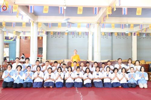 ภาพ No.189756:พิธีทอดผ้าป่าทำนุบำรุงศาสนสถาน ในโครงการธรรมยาตรา กตัญญูบูชา มหาปูชนียาจารย์ พระมงคลเทพมุนี(สด จนฺทสโร) พระผู้ปราบมาร อนุสรณ์สถาน 7 แห่ง ปีที่ 13 ณ วัดใหม่พิบูลย์ผล ต.บางเลน อ.สองพี่น้อง จ.สุพรรณบุรี วันที่ 5 มกราคม พ.ศ. 2568