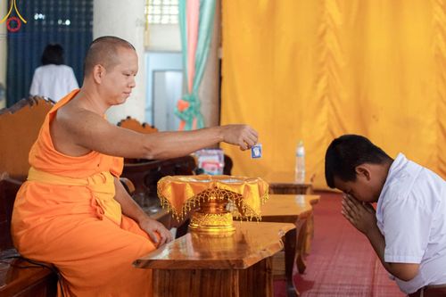 ภาพ No.189759:พิธีทอดผ้าป่าทำนุบำรุงศาสนสถาน ในโครงการธรรมยาตรา กตัญญูบูชา มหาปูชนียาจารย์ พระมงคลเทพมุนี(สด จนฺทสโร) พระผู้ปราบมาร อนุสรณ์สถาน 7 แห่ง ปีที่ 13 ณ วัดใหม่พิบูลย์ผล ต.บางเลน อ.สองพี่น้อง จ.สุพรรณบุรี วันที่ 5 มกราคม พ.ศ. 2568