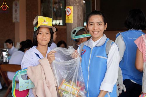 ภาพ No.189762:พิธีทอดผ้าป่าทำนุบำรุงศาสนสถาน ในโครงการธรรมยาตรา กตัญญูบูชา มหาปูชนียาจารย์ พระมงคลเทพมุนี(สด จนฺทสโร) พระผู้ปราบมาร อนุสรณ์สถาน 7 แห่ง ปีที่ 13 ณ วัดใหม่พิบูลย์ผล ต.บางเลน อ.สองพี่น้อง จ.สุพรรณบุรี วันที่ 5 มกราคม พ.ศ. 2568