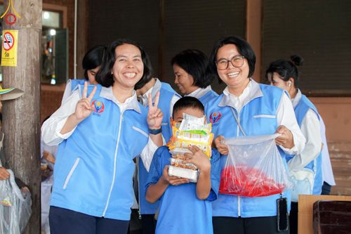 ภาพ No.189763:พิธีทอดผ้าป่าทำนุบำรุงศาสนสถาน ในโครงการธรรมยาตรา กตัญญูบูชา มหาปูชนียาจารย์ พระมงคลเทพมุนี(สด จนฺทสโร) พระผู้ปราบมาร อนุสรณ์สถาน 7 แห่ง ปีที่ 13 ณ วัดใหม่พิบูลย์ผล ต.บางเลน อ.สองพี่น้อง จ.สุพรรณบุรี วันที่ 5 มกราคม พ.ศ. 2568