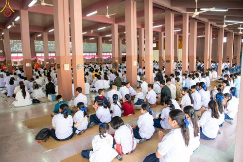 ภาพ No.189782:พิธีทอดผ้าป่าทำนุบำรุงศาสนสถาน ณ วัดอัมพวัน ต.สองพี่น้อง อ.สองพี่น้อง จ.สุพรรณบุรี ในโครงการธรรมยาตรา กตัญญูบูชา มหาปูชนียาจารย์ พระมงคลเทพมุนี(สด จนฺทสโร) พระผู้ปราบมาร อนุสรณ์สถาน 7 แห่ง ปีที่ 13 วันที่ 5 มกราคม พ.ศ. 2568