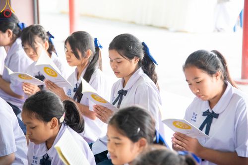 ภาพ No.189789:พิธีทอดผ้าป่าทำนุบำรุงศาสนสถาน ณ วัดอัมพวัน ต.สองพี่น้อง อ.สองพี่น้อง จ.สุพรรณบุรี ในโครงการธรรมยาตรา กตัญญูบูชา มหาปูชนียาจารย์ พระมงคลเทพมุนี(สด จนฺทสโร) พระผู้ปราบมาร อนุสรณ์สถาน 7 แห่ง ปีที่ 13 วันที่ 5 มกราคม พ.ศ. 2568