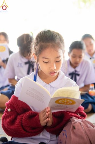 ภาพ No.189796:พิธีทอดผ้าป่าทำนุบำรุงศาสนสถาน ณ วัดอัมพวัน ต.สองพี่น้อง อ.สองพี่น้อง จ.สุพรรณบุรี ในโครงการธรรมยาตรา กตัญญูบูชา มหาปูชนียาจารย์ พระมงคลเทพมุนี(สด จนฺทสโร) พระผู้ปราบมาร อนุสรณ์สถาน 7 แห่ง ปีที่ 13 วันที่ 5 มกราคม พ.ศ. 2568