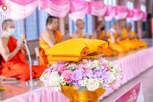 ภาพ No.189816:พิธีทอดผ้าป่าทำนุบำรุงศาสนสถาน ณ วัดอัมพวัน ต.สองพี่น้อง อ.สองพี่น้อง จ.สุพรรณบุรี ในโครงการธรรมยาตรา กตัญญูบูชา มหาปูชนียาจารย์ พระมงคลเทพมุนี(สด จนฺทสโร) พระผู้ปราบมาร อนุสรณ์สถาน 7 แห่ง ปีที่ 13 วันที่ 5 มกราคม พ.ศ. 2568