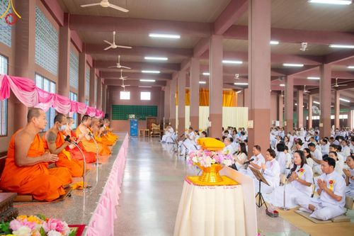 ภาพ No.189819:พิธีทอดผ้าป่าทำนุบำรุงศาสนสถาน ณ วัดอัมพวัน ต.สองพี่น้อง อ.สองพี่น้อง จ.สุพรรณบุรี ในโครงการธรรมยาตรา กตัญญูบูชา มหาปูชนียาจารย์ พระมงคลเทพมุนี(สด จนฺทสโร) พระผู้ปราบมาร อนุสรณ์สถาน 7 แห่ง ปีที่ 13 วันที่ 5 มกราคม พ.ศ. 2568