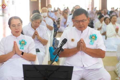 ภาพ No.189839:พิธีทอดผ้าป่าทำนุบำรุงศาสนสถาน ณ วัดอัมพวัน ต.สองพี่น้อง อ.สองพี่น้อง จ.สุพรรณบุรี ในโครงการธรรมยาตรา กตัญญูบูชา มหาปูชนียาจารย์ พระมงคลเทพมุนี(สด จนฺทสโร) พระผู้ปราบมาร อนุสรณ์สถาน 7 แห่ง ปีที่ 13 วันที่ 5 มกราคม พ.ศ. 2568