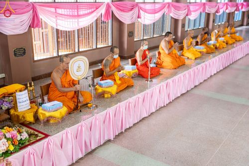 ภาพ No.189859:พิธีทอดผ้าป่าทำนุบำรุงศาสนสถาน ณ วัดอัมพวัน ต.สองพี่น้อง อ.สองพี่น้อง จ.สุพรรณบุรี ในโครงการธรรมยาตรา กตัญญูบูชา มหาปูชนียาจารย์ พระมงคลเทพมุนี(สด จนฺทสโร) พระผู้ปราบมาร อนุสรณ์สถาน 7 แห่ง ปีที่ 13 วันที่ 5 มกราคม พ.ศ. 2568