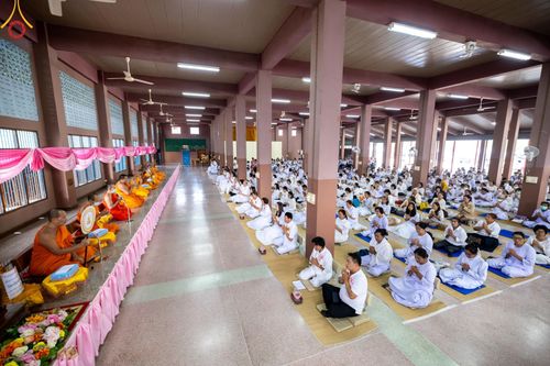 ภาพ No.189863:พิธีทอดผ้าป่าทำนุบำรุงศาสนสถาน ณ วัดอัมพวัน ต.สองพี่น้อง อ.สองพี่น้อง จ.สุพรรณบุรี ในโครงการธรรมยาตรา กตัญญูบูชา มหาปูชนียาจารย์ พระมงคลเทพมุนี(สด จนฺทสโร) พระผู้ปราบมาร อนุสรณ์สถาน 7 แห่ง ปีที่ 13 วันที่ 5 มกราคม พ.ศ. 2568