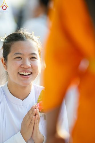 ภาพ No.190692:พิธีต้อนรับพระธรรมยาตรา ณ อนุสรณ์สถาน สถานที่ตั้งมโนปณิธานบวชตลอดชีวิต อนุสรณ์สถานคลองบางนางแท่น อ.สามพราน จ.นครปฐม ในโครงการธรรมยาตรา กตัญญูบูชา มหาปูชนียาจารย์ พระมงคลเทพมุนี(สด จนฺทสโร) พระผู้ปราบมาร อนุสรณ์สถาน 7 แห่ง ปีที่ 13 วันที่ 7 ม.ค.2568