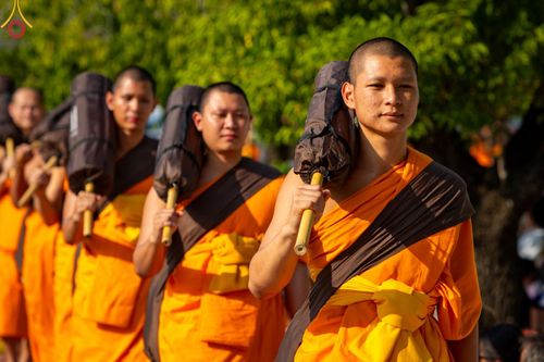 ภาพ No.190948:พิธีต้อนรับพระธรรมยาตรา ณ อนุสรณ์สถาน สถานที่ตั้งมโนปณิธานบวชตลอดชีวิต อนุสรณ์สถานคลองบางนางแท่น อ.สามพราน จ.นครปฐม ในโครงการธรรมยาตรา กตัญญูบูชา มหาปูชนียาจารย์ พระมงคลเทพมุนี(สด จนฺทสโร) พระผู้ปราบมาร อนุสรณ์สถาน 7 แห่ง ปีที่ 13 วันที่ 7 ม.ค.2568