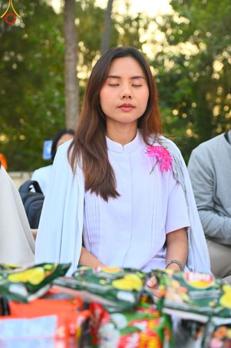 ภาพ No.193113:พิธีตักบาตรพระธรรมยาตรา ณ อนุสรณ์สถานคลองบางนางแท่น อ.สามพราน จ.นครปฐม ในโครงการธรรมยาตรา กตัญญูบูชา มหาปูชนียาจารย์ พระมงคลเทพมุนี(สด จนฺทสโร) พระผู้ปราบมาร อนุสรณ์สถาน 7 แห่ง ปีที่ 13 วันที่ 11 มกราคม พ.ศ.2568