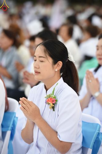 ภาพ No.193127:พิธีตักบาตรพระธรรมยาตรา ณ อนุสรณ์สถานคลองบางนางแท่น อ.สามพราน จ.นครปฐม ในโครงการธรรมยาตรา กตัญญูบูชา มหาปูชนียาจารย์ พระมงคลเทพมุนี(สด จนฺทสโร) พระผู้ปราบมาร อนุสรณ์สถาน 7 แห่ง ปีที่ 13 วันที่ 11 มกราคม พ.ศ.2568