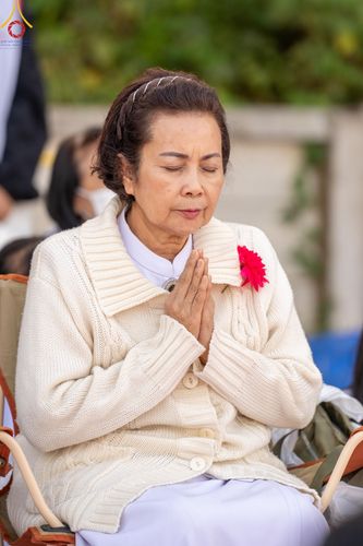 ภาพ No.193129:พิธีตักบาตรพระธรรมยาตรา ณ อนุสรณ์สถานคลองบางนางแท่น อ.สามพราน จ.นครปฐม ในโครงการธรรมยาตรา กตัญญูบูชา มหาปูชนียาจารย์ พระมงคลเทพมุนี(สด จนฺทสโร) พระผู้ปราบมาร อนุสรณ์สถาน 7 แห่ง ปีที่ 13 วันที่ 11 มกราคม พ.ศ.2568