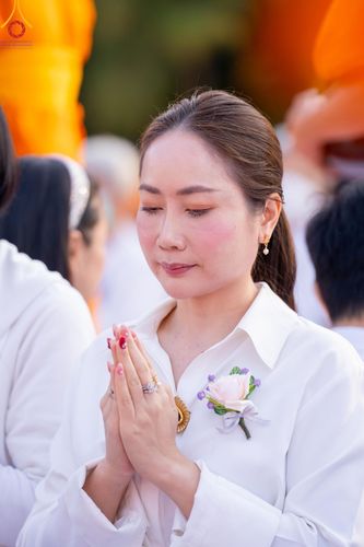 ภาพ No.193173:พิธีตักบาตรพระธรรมยาตรา ณ อนุสรณ์สถานคลองบางนางแท่น อ.สามพราน จ.นครปฐม ในโครงการธรรมยาตรา กตัญญูบูชา มหาปูชนียาจารย์ พระมงคลเทพมุนี(สด จนฺทสโร) พระผู้ปราบมาร อนุสรณ์สถาน 7 แห่ง ปีที่ 13 วันที่ 11 มกราคม พ.ศ.2568