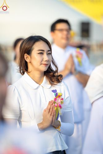 ภาพ No.194252:พิธีจุดประทีปถวายเป็นพุทธบูชา และบูชาธรรมมหาปูชนียาจารย์ ณ อนุสรณ์สถานคลองบางนางแท่น อ.สามพราน จ.นครปฐม ในโครงการธรรมยาตรา กตัญญูบูชา มหาปูชนียาจารย์ พระมงคลเทพมุนี(สด จนฺทสโร) พระผู้ปราบมาร อนุสรณ์สถาน 7 แห่ง ปีที่ 13 วันที่ 10 มกราคม พ.ศ. 2568