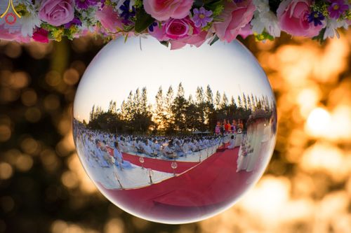 ภาพ No.194261:พิธีจุดประทีปถวายเป็นพุทธบูชา และบูชาธรรมมหาปูชนียาจารย์ ณ อนุสรณ์สถานคลองบางนางแท่น อ.สามพราน จ.นครปฐม ในโครงการธรรมยาตรา กตัญญูบูชา มหาปูชนียาจารย์ พระมงคลเทพมุนี(สด จนฺทสโร) พระผู้ปราบมาร อนุสรณ์สถาน 7 แห่ง ปีที่ 13 วันที่ 10 มกราคม พ.ศ. 2568