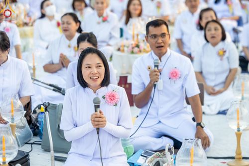 ภาพ No.194281:พิธีจุดประทีปถวายเป็นพุทธบูชา และบูชาธรรมมหาปูชนียาจารย์ ณ อนุสรณ์สถานคลองบางนางแท่น อ.สามพราน จ.นครปฐม ในโครงการธรรมยาตรา กตัญญูบูชา มหาปูชนียาจารย์ พระมงคลเทพมุนี(สด จนฺทสโร) พระผู้ปราบมาร อนุสรณ์สถาน 7 แห่ง ปีที่ 13 วันที่ 10 มกราคม พ.ศ. 2568