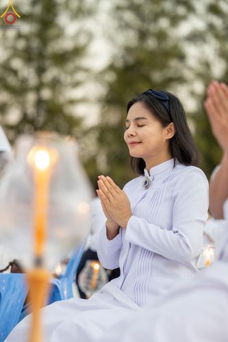 ภาพ No.194297:พิธีจุดประทีปถวายเป็นพุทธบูชา และบูชาธรรมมหาปูชนียาจารย์ ณ อนุสรณ์สถานคลองบางนางแท่น อ.สามพราน จ.นครปฐม ในโครงการธรรมยาตรา กตัญญูบูชา มหาปูชนียาจารย์ พระมงคลเทพมุนี(สด จนฺทสโร) พระผู้ปราบมาร อนุสรณ์สถาน 7 แห่ง ปีที่ 13 วันที่ 10 มกราคม พ.ศ. 2568