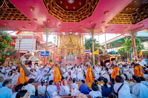 ภาพ No.196203:พิธีต้อนรับพระธรรมยาตรา ณ อนุสรณ์สถานลำดับที่ 4 สถานที่เกิดด้วยกายธรรม วัดโบสถ์(บน) ต.บางคูเวียง จ.นนทบุรี ในโครงการธรรมยาตรา กตัญญูบูชา มหาปูชนียาจารย์ พระมงคลเทพมุนี(สด จนฺทสโร) พระผู้ปราบมาร อนุสรณ์สถาน 7 แห่ง ปีที่ 13 วันที่ 15 มกราคม พ.ศ. 2568