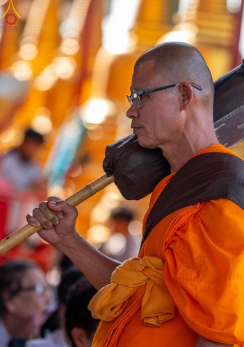 ภาพ No.196218:พิธีต้อนรับพระธรรมยาตรา ณ อนุสรณ์สถานลำดับที่ 4 สถานที่เกิดด้วยกายธรรม วัดโบสถ์(บน) ต.บางคูเวียง จ.นนทบุรี ในโครงการธรรมยาตรา กตัญญูบูชา มหาปูชนียาจารย์ พระมงคลเทพมุนี(สด จนฺทสโร) พระผู้ปราบมาร อนุสรณ์สถาน 7 แห่ง ปีที่ 13 วันที่ 15 มกราคม พ.ศ. 2568