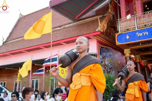ภาพ No.196224:พิธีต้อนรับพระธรรมยาตรา ณ อนุสรณ์สถานลำดับที่ 4 สถานที่เกิดด้วยกายธรรม วัดโบสถ์(บน) ต.บางคูเวียง จ.นนทบุรี ในโครงการธรรมยาตรา กตัญญูบูชา มหาปูชนียาจารย์ พระมงคลเทพมุนี(สด จนฺทสโร) พระผู้ปราบมาร อนุสรณ์สถาน 7 แห่ง ปีที่ 13 วันที่ 15 มกราคม พ.ศ. 2568