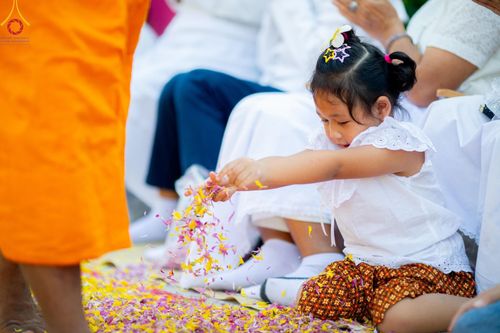 ภาพ No.196266:พิธีต้อนรับพระธรรมยาตรา ณ อนุสรณ์สถานลำดับที่ 4 สถานที่เกิดด้วยกายธรรม วัดโบสถ์(บน) ต.บางคูเวียง จ.นนทบุรี ในโครงการธรรมยาตรา กตัญญูบูชา มหาปูชนียาจารย์ พระมงคลเทพมุนี(สด จนฺทสโร) พระผู้ปราบมาร อนุสรณ์สถาน 7 แห่ง ปีที่ 13 วันที่ 15 มกราคม พ.ศ. 2568