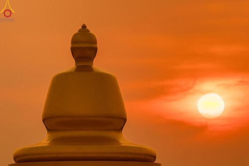 ภาพ No.200651:พิธีจุดประทีปถวายเป็นพุทธบูชา และบูชาธรรมมหาปูชนียาจารย์ ณ อนุสรณ์สถานบางปลา วัดบางปลา อำเภอบางเลน จังหวัดนครปฐม ในโครงการธรรมยาตรา กตัญญูบูชา มหาปูชนียาจารย์ พระมงคลเทพมุนี(สด จนฺทสโร) พระผู้ปราบมาร อนุสรณ์สถาน 7 แห่ง ปีที่ 13 วันที่ 23 มกราคม พ.ศ. 2568