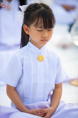 ภาพ No.200670:พิธีจุดประทีปถวายเป็นพุทธบูชา และบูชาธรรมมหาปูชนียาจารย์ ณ อนุสรณ์สถานบางปลา วัดบางปลา อำเภอบางเลน จังหวัดนครปฐม ในโครงการธรรมยาตรา กตัญญูบูชา มหาปูชนียาจารย์ พระมงคลเทพมุนี(สด จนฺทสโร) พระผู้ปราบมาร อนุสรณ์สถาน 7 แห่ง ปีที่ 13 วันที่ 23 มกราคม พ.ศ. 2568