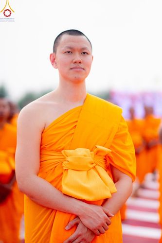 ภาพ No.200682:พิธีจุดประทีปถวายเป็นพุทธบูชา และบูชาธรรมมหาปูชนียาจารย์ ณ อนุสรณ์สถานบางปลา วัดบางปลา อำเภอบางเลน จังหวัดนครปฐม ในโครงการธรรมยาตรา กตัญญูบูชา มหาปูชนียาจารย์ พระมงคลเทพมุนี(สด จนฺทสโร) พระผู้ปราบมาร อนุสรณ์สถาน 7 แห่ง ปีที่ 13 วันที่ 23 มกราคม พ.ศ. 2568