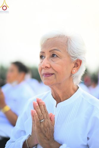 ภาพ No.200693:พิธีจุดประทีปถวายเป็นพุทธบูชา และบูชาธรรมมหาปูชนียาจารย์ ณ อนุสรณ์สถานบางปลา วัดบางปลา อำเภอบางเลน จังหวัดนครปฐม ในโครงการธรรมยาตรา กตัญญูบูชา มหาปูชนียาจารย์ พระมงคลเทพมุนี(สด จนฺทสโร) พระผู้ปราบมาร อนุสรณ์สถาน 7 แห่ง ปีที่ 13 วันที่ 23 มกราคม พ.ศ. 2568