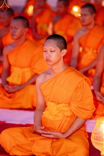 ภาพ No.200722:พิธีจุดประทีปถวายเป็นพุทธบูชา และบูชาธรรมมหาปูชนียาจารย์ ณ อนุสรณ์สถานบางปลา วัดบางปลา อำเภอบางเลน จังหวัดนครปฐม ในโครงการธรรมยาตรา กตัญญูบูชา มหาปูชนียาจารย์ พระมงคลเทพมุนี(สด จนฺทสโร) พระผู้ปราบมาร อนุสรณ์สถาน 7 แห่ง ปีที่ 13 วันที่ 23 มกราคม พ.ศ. 2568