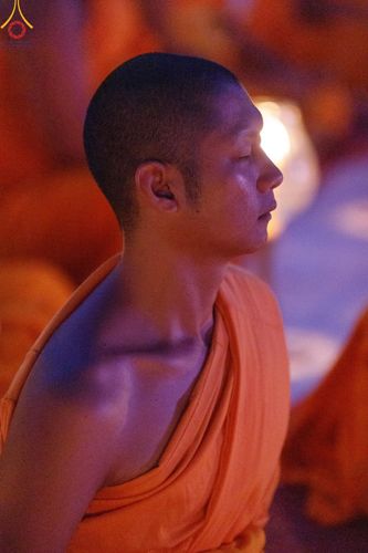 ภาพ No.200728:พิธีจุดประทีปถวายเป็นพุทธบูชา และบูชาธรรมมหาปูชนียาจารย์ ณ อนุสรณ์สถานบางปลา วัดบางปลา อำเภอบางเลน จังหวัดนครปฐม ในโครงการธรรมยาตรา กตัญญูบูชา มหาปูชนียาจารย์ พระมงคลเทพมุนี(สด จนฺทสโร) พระผู้ปราบมาร อนุสรณ์สถาน 7 แห่ง ปีที่ 13 วันที่ 23 มกราคม พ.ศ. 2568