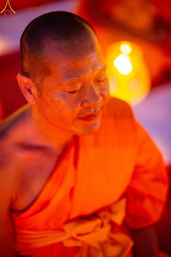 ภาพ No.200729:พิธีจุดประทีปถวายเป็นพุทธบูชา และบูชาธรรมมหาปูชนียาจารย์ ณ อนุสรณ์สถานบางปลา วัดบางปลา อำเภอบางเลน จังหวัดนครปฐม ในโครงการธรรมยาตรา กตัญญูบูชา มหาปูชนียาจารย์ พระมงคลเทพมุนี(สด จนฺทสโร) พระผู้ปราบมาร อนุสรณ์สถาน 7 แห่ง ปีที่ 13 วันที่ 23 มกราคม พ.ศ. 2568