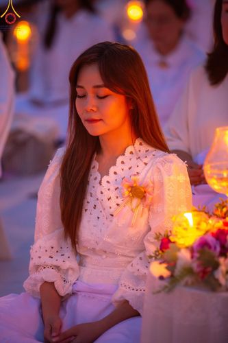 ภาพ No.200733:พิธีจุดประทีปถวายเป็นพุทธบูชา และบูชาธรรมมหาปูชนียาจารย์ ณ อนุสรณ์สถานบางปลา วัดบางปลา อำเภอบางเลน จังหวัดนครปฐม ในโครงการธรรมยาตรา กตัญญูบูชา มหาปูชนียาจารย์ พระมงคลเทพมุนี(สด จนฺทสโร) พระผู้ปราบมาร อนุสรณ์สถาน 7 แห่ง ปีที่ 13 วันที่ 23 มกราคม พ.ศ. 2568