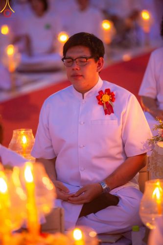 ภาพ No.200737:พิธีจุดประทีปถวายเป็นพุทธบูชา และบูชาธรรมมหาปูชนียาจารย์ ณ อนุสรณ์สถานบางปลา วัดบางปลา อำเภอบางเลน จังหวัดนครปฐม ในโครงการธรรมยาตรา กตัญญูบูชา มหาปูชนียาจารย์ พระมงคลเทพมุนี(สด จนฺทสโร) พระผู้ปราบมาร อนุสรณ์สถาน 7 แห่ง ปีที่ 13 วันที่ 23 มกราคม พ.ศ. 2568