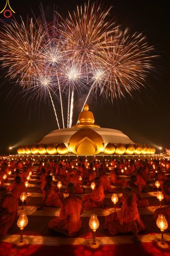 ภาพ No.200779:พิธีจุดประทีปถวายเป็นพุทธบูชา และบูชาธรรมมหาปูชนียาจารย์ ณ อนุสรณ์สถานบางปลา วัดบางปลา อำเภอบางเลน จังหวัดนครปฐม ในโครงการธรรมยาตรา กตัญญูบูชา มหาปูชนียาจารย์ พระมงคลเทพมุนี(สด จนฺทสโร) พระผู้ปราบมาร อนุสรณ์สถาน 7 แห่ง ปีที่ 13 วันที่ 23 มกราคม พ.ศ. 2568