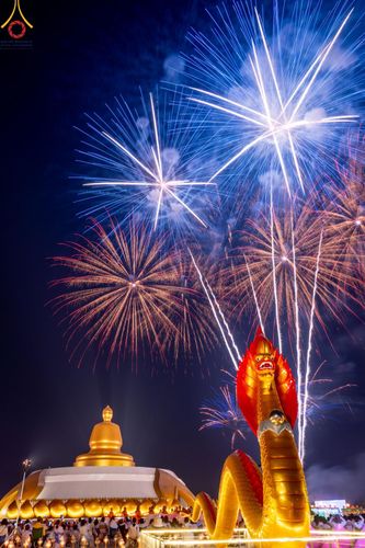 ภาพ No.200795:พิธีจุดประทีปถวายเป็นพุทธบูชา และบูชาธรรมมหาปูชนียาจารย์ ณ อนุสรณ์สถานบางปลา วัดบางปลา อำเภอบางเลน จังหวัดนครปฐม ในโครงการธรรมยาตรา กตัญญูบูชา มหาปูชนียาจารย์ พระมงคลเทพมุนี(สด จนฺทสโร) พระผู้ปราบมาร อนุสรณ์สถาน 7 แห่ง ปีที่ 13 วันที่ 23 มกราคม พ.ศ. 2568