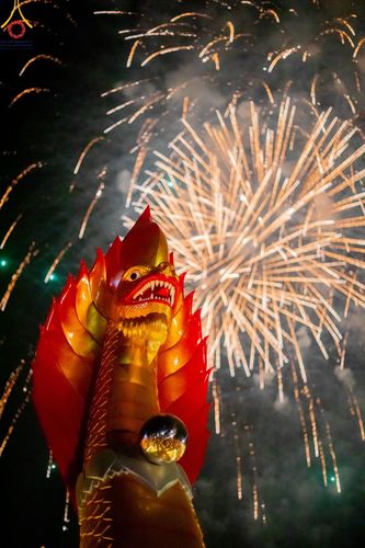 ภาพ No.200796:พิธีจุดประทีปถวายเป็นพุทธบูชา และบูชาธรรมมหาปูชนียาจารย์ ณ อนุสรณ์สถานบางปลา วัดบางปลา อำเภอบางเลน จังหวัดนครปฐม ในโครงการธรรมยาตรา กตัญญูบูชา มหาปูชนียาจารย์ พระมงคลเทพมุนี(สด จนฺทสโร) พระผู้ปราบมาร อนุสรณ์สถาน 7 แห่ง ปีที่ 13 วันที่ 23 มกราคม พ.ศ. 2568