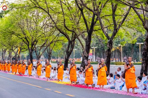 ภาพ No.202474:พิธีต้อนรับพระธรรมยาตรา ณ อนุสรณ์สถานลำดับที่ 7 สถานที่ขยายวิชชาธรรมกาย วัดพระธรรมกาย ต.คลองสาม อ.คลองหลวง จ.ปทุมธานี ในโครงการธรรมยาตรา กตัญญูบูชา มหาปูชนียาจารย์ พระมงคลเทพมุนี(สด จนฺทสโร) พระผู้ปราบมาร อนุสรณ์สถาน 7 แห่ง ปีที่ 13 วันที่ 26 มกราคม 2568