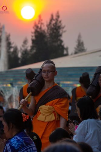 ภาพ No.202534:พิธีต้อนรับพระธรรมยาตรา ณ อนุสรณ์สถานลำดับที่ 7 สถานที่ขยายวิชชาธรรมกาย วัดพระธรรมกาย ต.คลองสาม อ.คลองหลวง จ.ปทุมธานี ในโครงการธรรมยาตรา กตัญญูบูชา มหาปูชนียาจารย์ พระมงคลเทพมุนี(สด จนฺทสโร) พระผู้ปราบมาร อนุสรณ์สถาน 7 แห่ง ปีที่ 13 วันที่ 26 มกราคม 2568