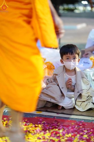 ภาพ No.202546:พิธีต้อนรับพระธรรมยาตรา ณ อนุสรณ์สถานลำดับที่ 7 สถานที่ขยายวิชชาธรรมกาย วัดพระธรรมกาย ต.คลองสาม อ.คลองหลวง จ.ปทุมธานี ในโครงการธรรมยาตรา กตัญญูบูชา มหาปูชนียาจารย์ พระมงคลเทพมุนี(สด จนฺทสโร) พระผู้ปราบมาร อนุสรณ์สถาน 7 แห่ง ปีที่ 13 วันที่ 26 มกราคม 2568