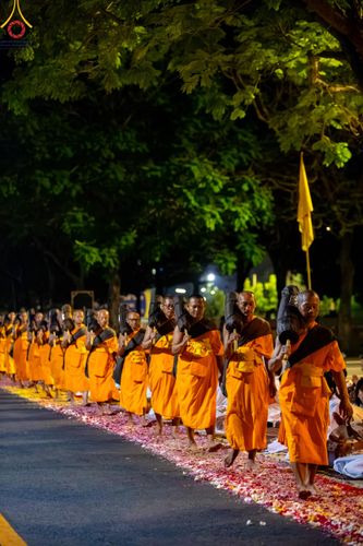 ภาพ No.202560:พิธีต้อนรับพระธรรมยาตรา ณ อนุสรณ์สถานลำดับที่ 7 สถานที่ขยายวิชชาธรรมกาย วัดพระธรรมกาย ต.คลองสาม อ.คลองหลวง จ.ปทุมธานี ในโครงการธรรมยาตรา กตัญญูบูชา มหาปูชนียาจารย์ พระมงคลเทพมุนี(สด จนฺทสโร) พระผู้ปราบมาร อนุสรณ์สถาน 7 แห่ง ปีที่ 13 วันที่ 26 มกราคม 2568