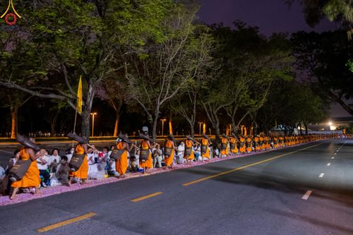 ภาพ No.202562:พิธีต้อนรับพระธรรมยาตรา ณ อนุสรณ์สถานลำดับที่ 7 สถานที่ขยายวิชชาธรรมกาย วัดพระธรรมกาย ต.คลองสาม อ.คลองหลวง จ.ปทุมธานี ในโครงการธรรมยาตรา กตัญญูบูชา มหาปูชนียาจารย์ พระมงคลเทพมุนี(สด จนฺทสโร) พระผู้ปราบมาร อนุสรณ์สถาน 7 แห่ง ปีที่ 13 วันที่ 26 มกราคม 2568