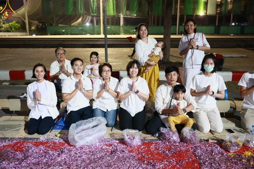 ภาพ No.202566:พิธีต้อนรับพระธรรมยาตรา ณ อนุสรณ์สถานลำดับที่ 7 สถานที่ขยายวิชชาธรรมกาย วัดพระธรรมกาย ต.คลองสาม อ.คลองหลวง จ.ปทุมธานี ในโครงการธรรมยาตรา กตัญญูบูชา มหาปูชนียาจารย์ พระมงคลเทพมุนี(สด จนฺทสโร) พระผู้ปราบมาร อนุสรณ์สถาน 7 แห่ง ปีที่ 13 วันที่ 26 มกราคม 2568