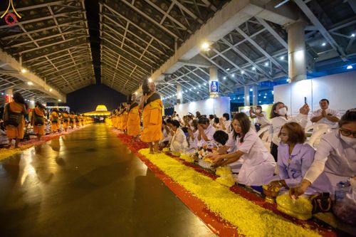 ภาพ No.202578:พิธีต้อนรับพระธรรมยาตรา ณ อนุสรณ์สถานลำดับที่ 7 สถานที่ขยายวิชชาธรรมกาย วัดพระธรรมกาย ต.คลองสาม อ.คลองหลวง จ.ปทุมธานี ในโครงการธรรมยาตรา กตัญญูบูชา มหาปูชนียาจารย์ พระมงคลเทพมุนี(สด จนฺทสโร) พระผู้ปราบมาร อนุสรณ์สถาน 7 แห่ง ปีที่ 13 วันที่ 26 มกราคม 2568