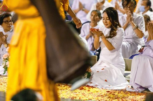 ภาพ No.202580:พิธีต้อนรับพระธรรมยาตรา ณ อนุสรณ์สถานลำดับที่ 7 สถานที่ขยายวิชชาธรรมกาย วัดพระธรรมกาย ต.คลองสาม อ.คลองหลวง จ.ปทุมธานี ในโครงการธรรมยาตรา กตัญญูบูชา มหาปูชนียาจารย์ พระมงคลเทพมุนี(สด จนฺทสโร) พระผู้ปราบมาร อนุสรณ์สถาน 7 แห่ง ปีที่ 13 วันที่ 26 มกราคม 2568